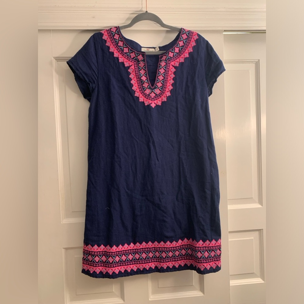 Vineyard Vines Embroidered Linen Shift Dress